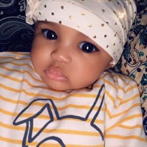 Meet your Posher, Zainab